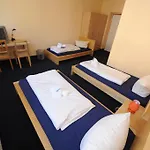 My Bed ホステル *